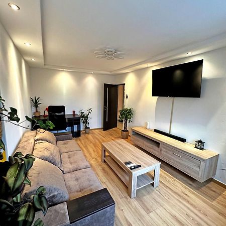Ultracentral Apartment Târgu Jiu Dış mekan fotoğraf